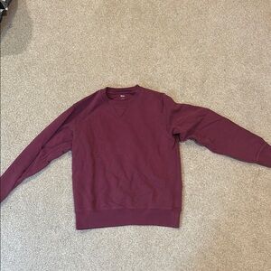Uniqlo Men's Maroon Sweatshirt